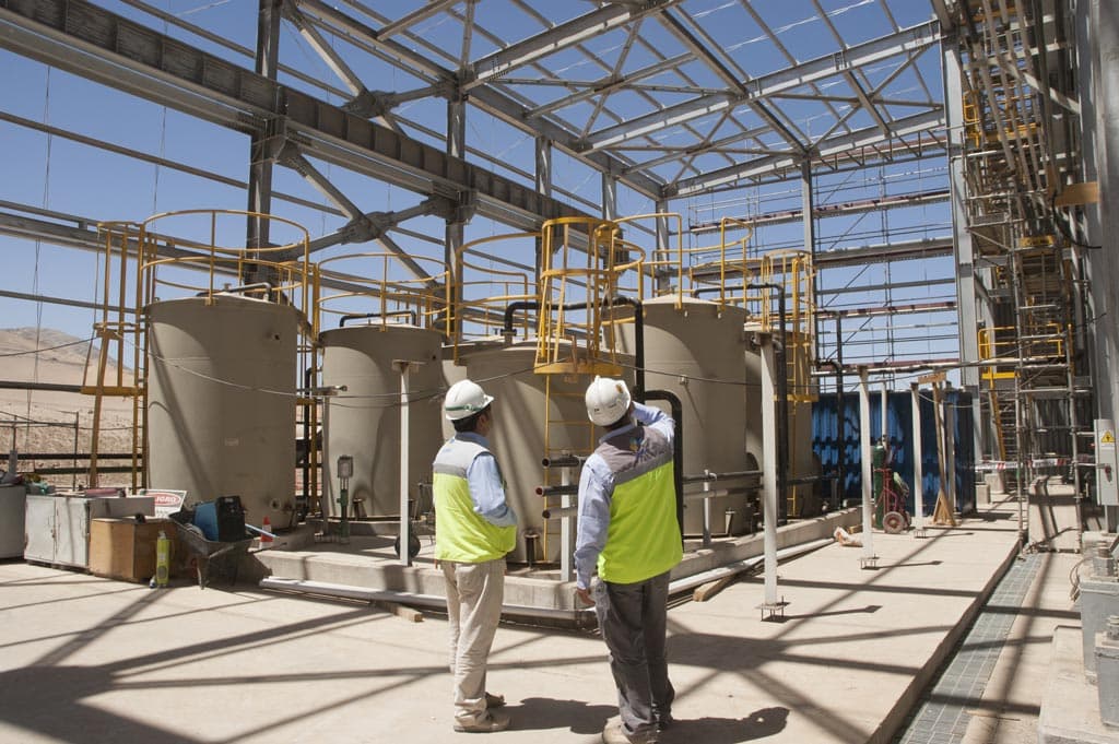 ¿Qué ofrece el servicio de mantenimiento de estructuras metálicas en Ourense?